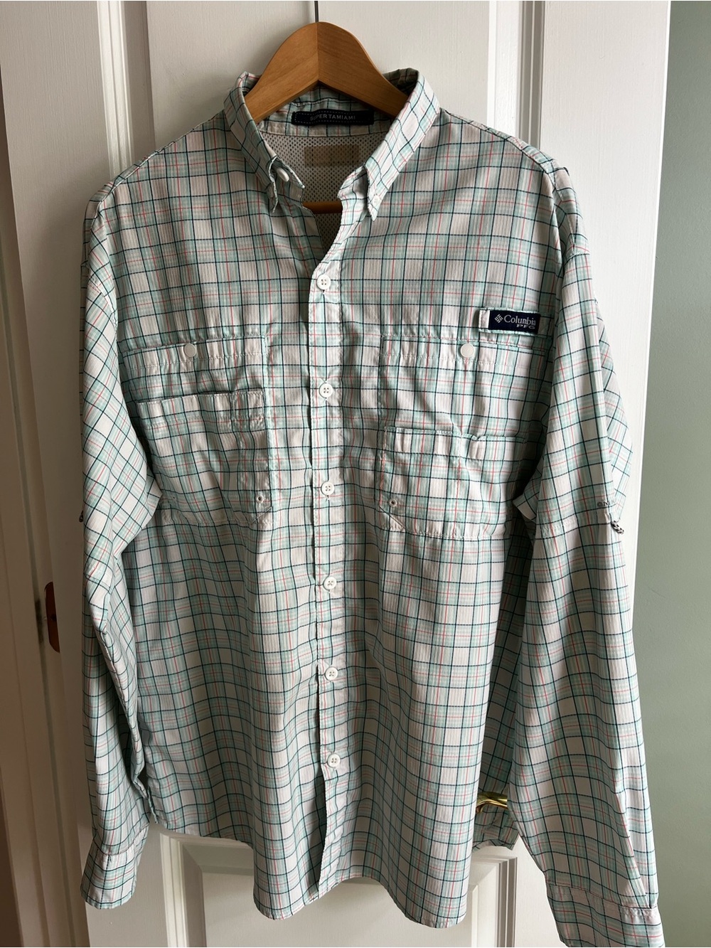 Columbia PFG Super Tamiami White Button-Down Fishing Shirt Teal & Coral Plaid